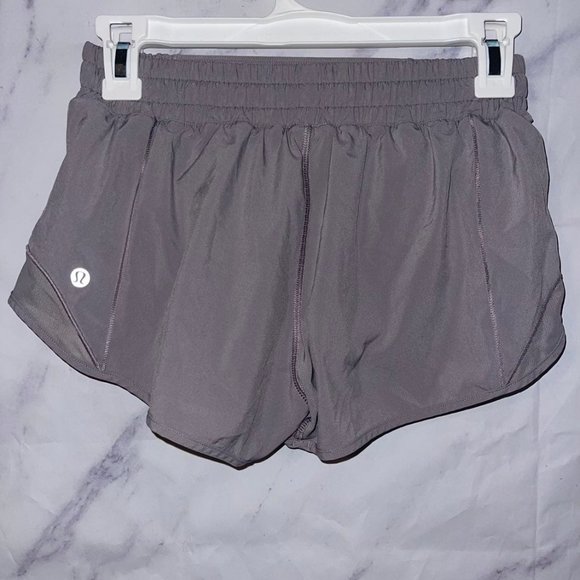 Lululemon Dark Chrome Hotty Hot Shorts - Picture 2 of 4